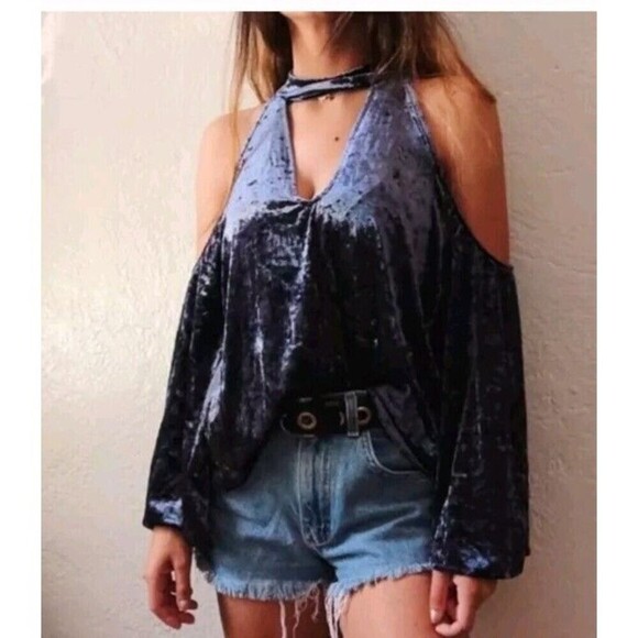 American Eagle Top Sz Small Blue Crushed Velvet Choker Neck Whimsigoth Goth Y2K - Picture 1 of 7
